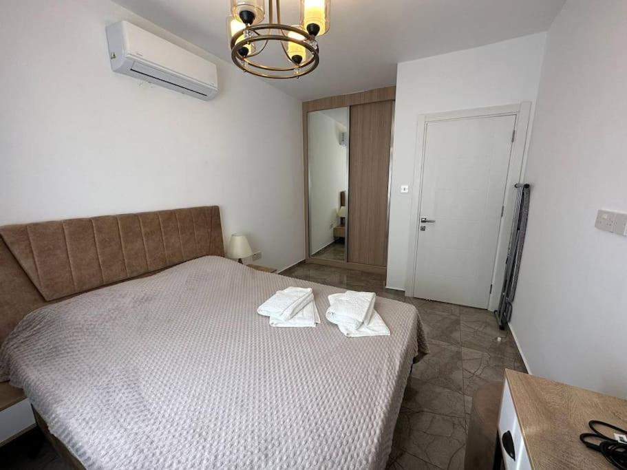 1+1 Melis Alsancak Apartament *